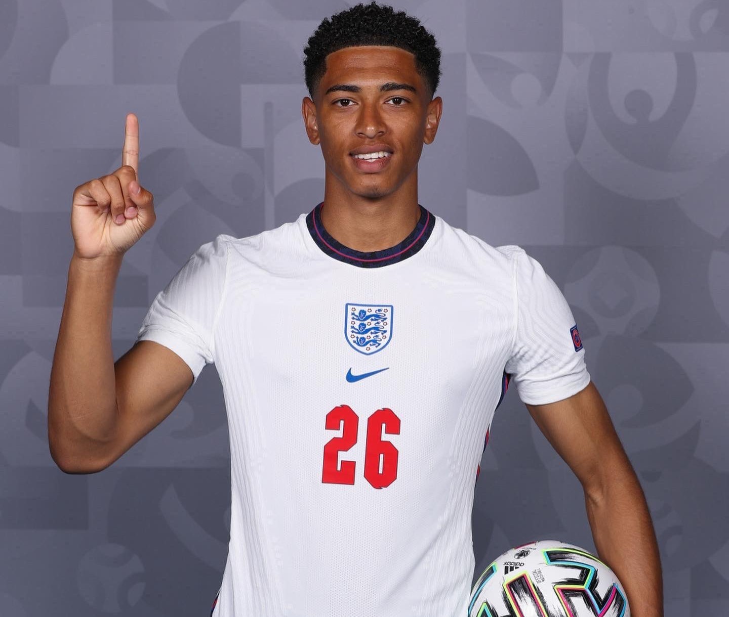 大学篮球和NBA比有何不同？弗拉格：对抗以及对空间的利用（弗拉格谈大学篮球与NBA的差异：对抗强度与空间运用）