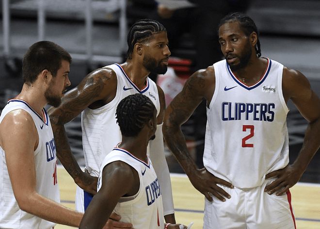 麦丹：末节是体现防守强度最明显时刻 若保持能限制对手百分以下（麦丹：末节最能体现防守硬度，坚持下去就能让对手不破百）