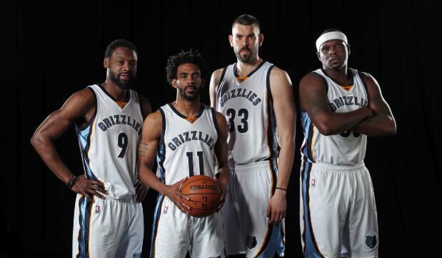 赫内斯：和伯利交流时他随口就能提到半个亿；相信于帕会续约（赫内斯：与伯利交流张口就是五千万；我相信于帕将续约）