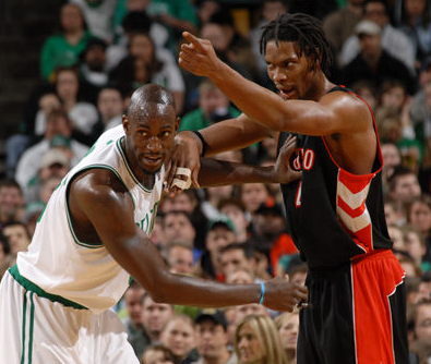 世界羽联批准15分三局两胜制，羽超杭州站激烈对决（世界羽联敲定15分三局两胜制，羽超杭州站上演激战）