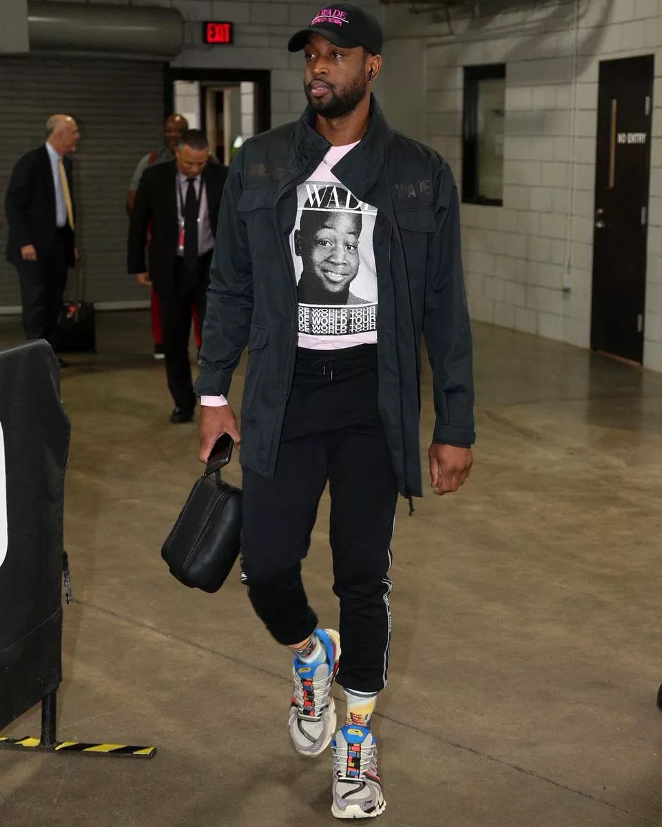 穆勒：30%时间在体验温哥华这座美丽的城市，明年肯定留下（穆勒：将三成时间用于感受温哥华之美，明年确定继续留在这座城市）