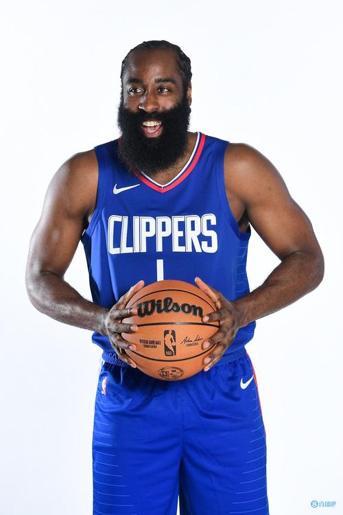 巴萨梅西助攻队友攻入制胜球（梅西送妙传 巴萨队友一锤定音）